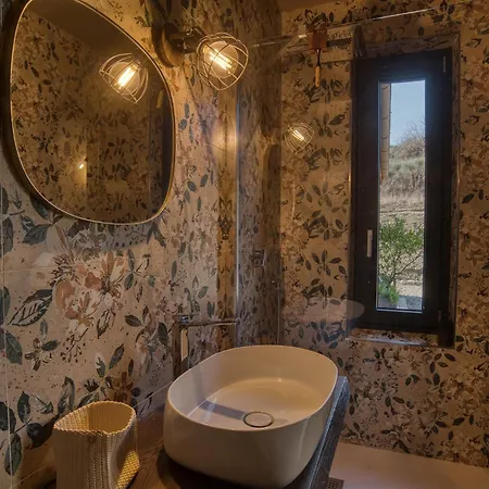 Patermater - La Stanza Di Luna Bed & Breakfast CastellʼAzzara